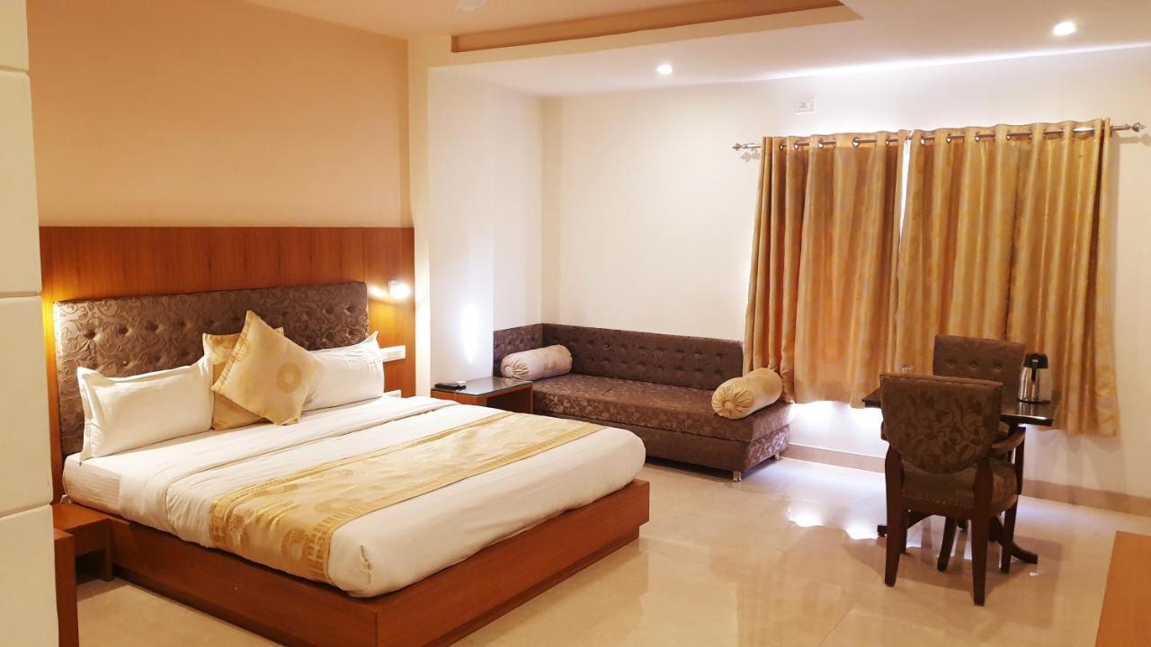 Hotel Shalimar Palace Udaipur Exteriör bild
